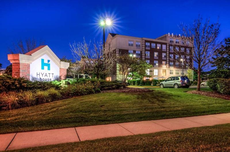 Towneplace Suites By Marriott Chicago Schaumburg Bagian luar foto